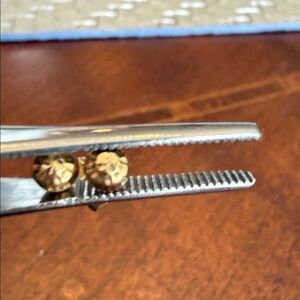 Vintage 14K Gold Faceted Ball Earrings..Size 3mm